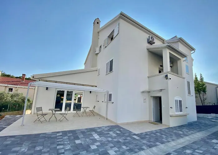 & Petra 게스트하우스