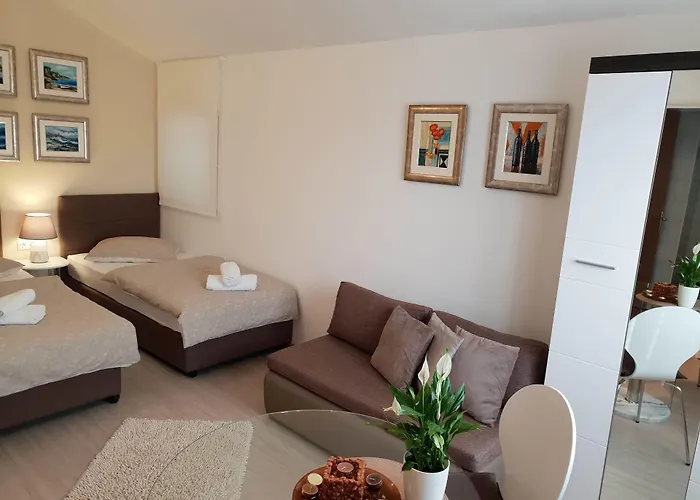 & Petra Pensionat Diklo