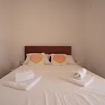 Guest house & Petra 3*