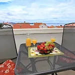 & Petra Zadar
