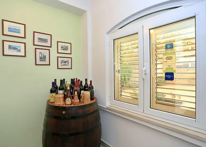 & Petra 3* Дикло